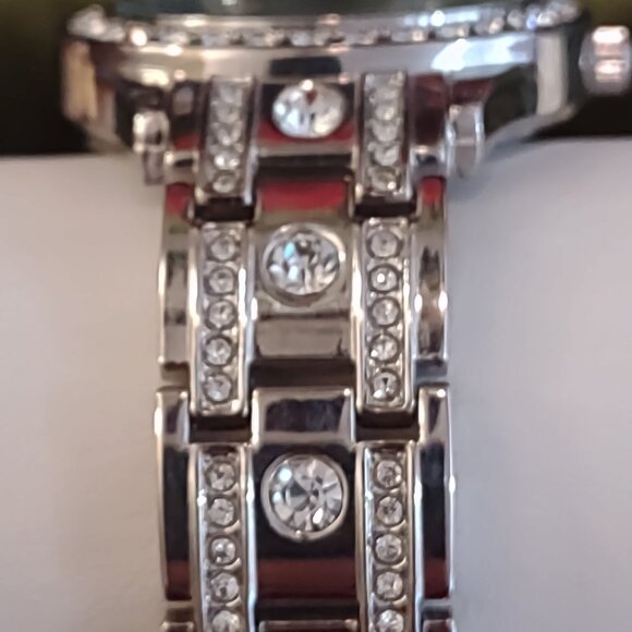 Silver-tone watch with crystals - no brand - Picture 2 of 6